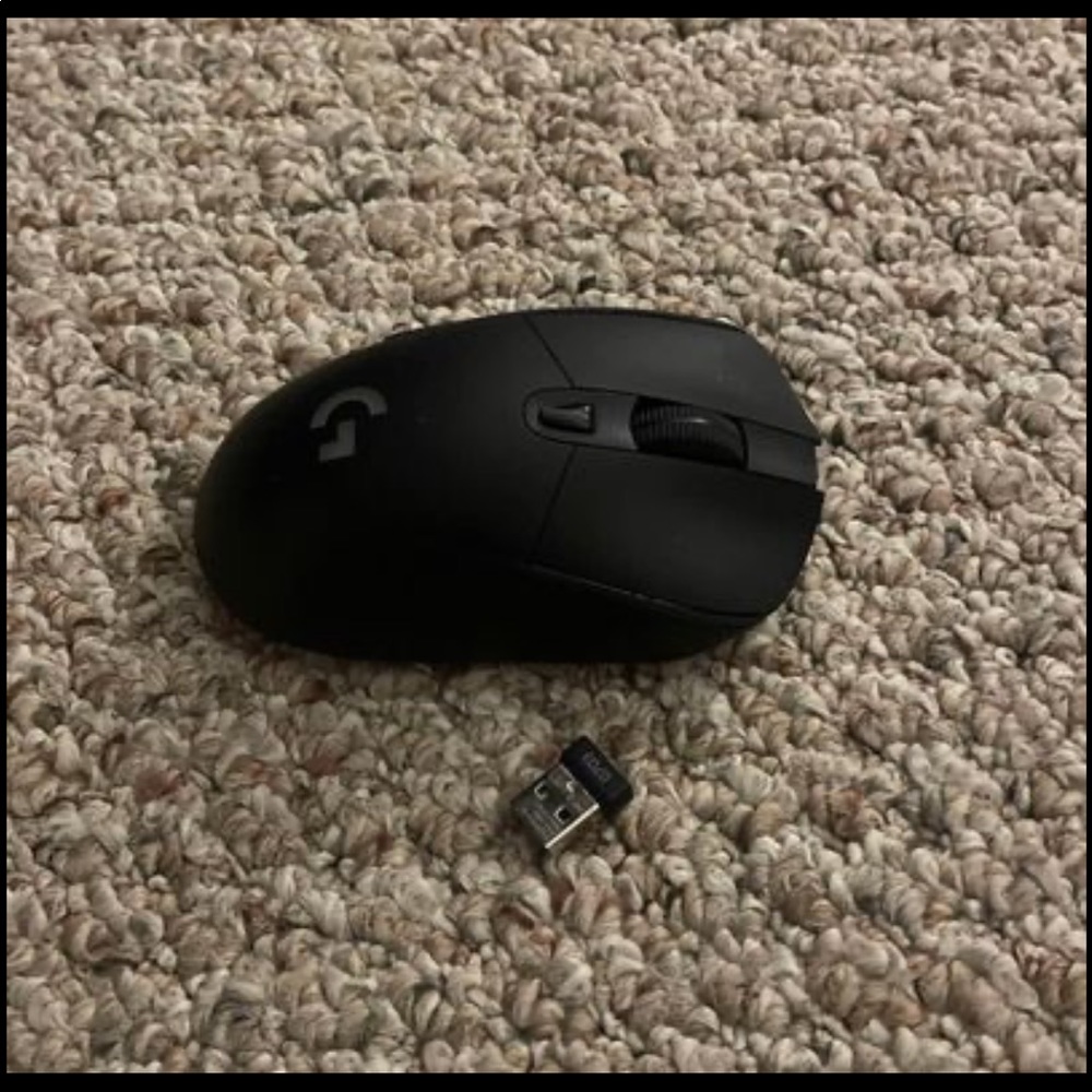 Logitech G703 Lightspeed Wireless Gaming Mouse